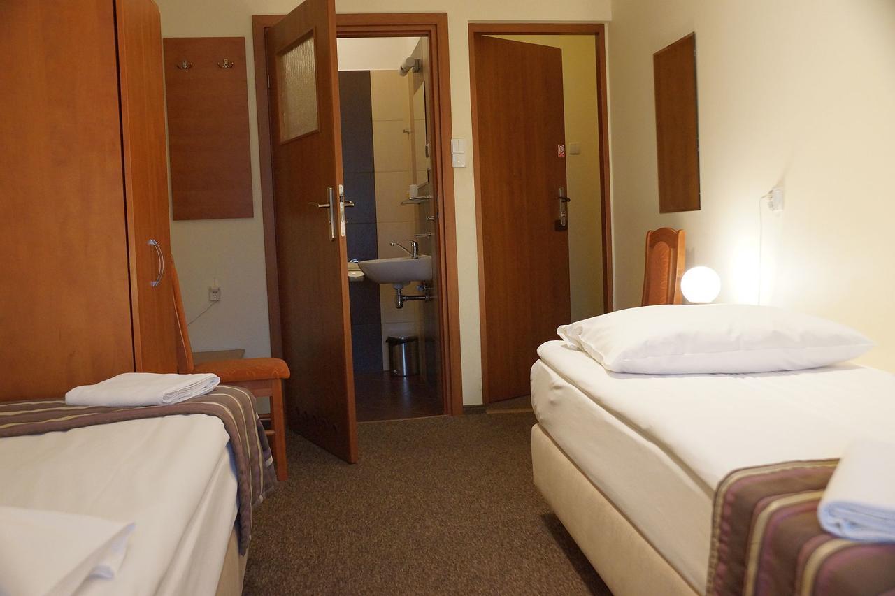 ביאליסטוק Hotel Bosir מראה חיצוני תמונה